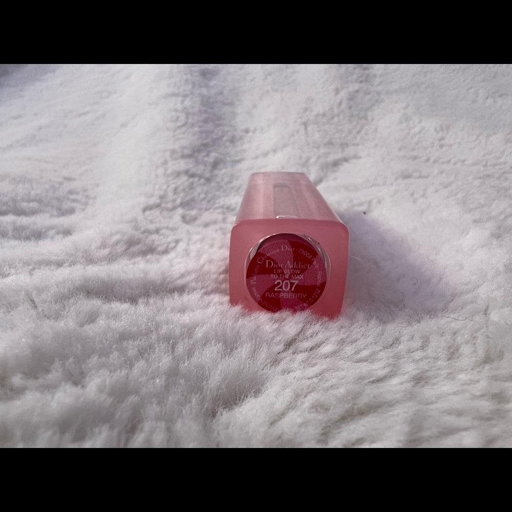 Dior Addict Lip Glow in #207 Dior Raspberry